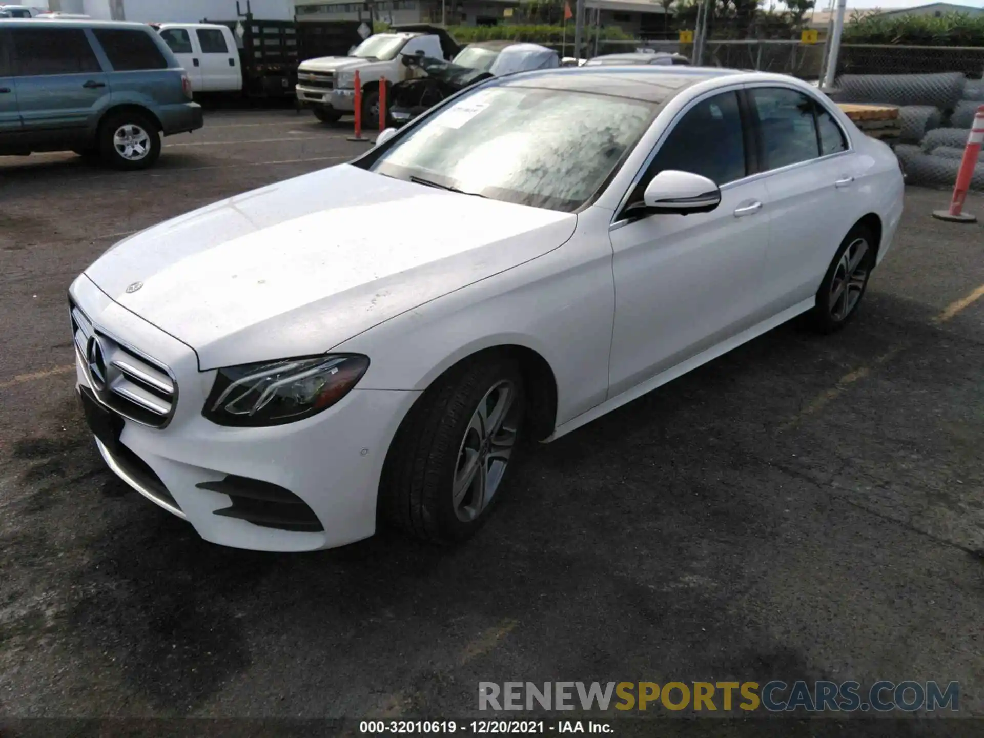 2 Photograph of a damaged car WDDZF4JB3KA556996 MERCEDES-BENZ E-CLASS 2019