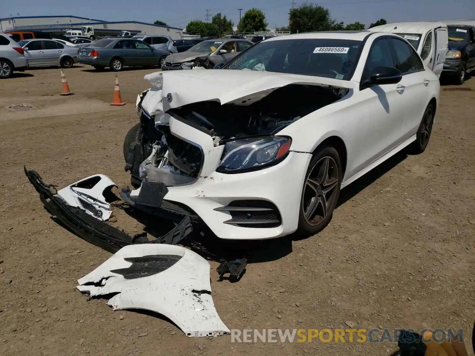 2 Photograph of a damaged car WDDZF4JB3KA562488 MERCEDES-BENZ E CLASS 2019