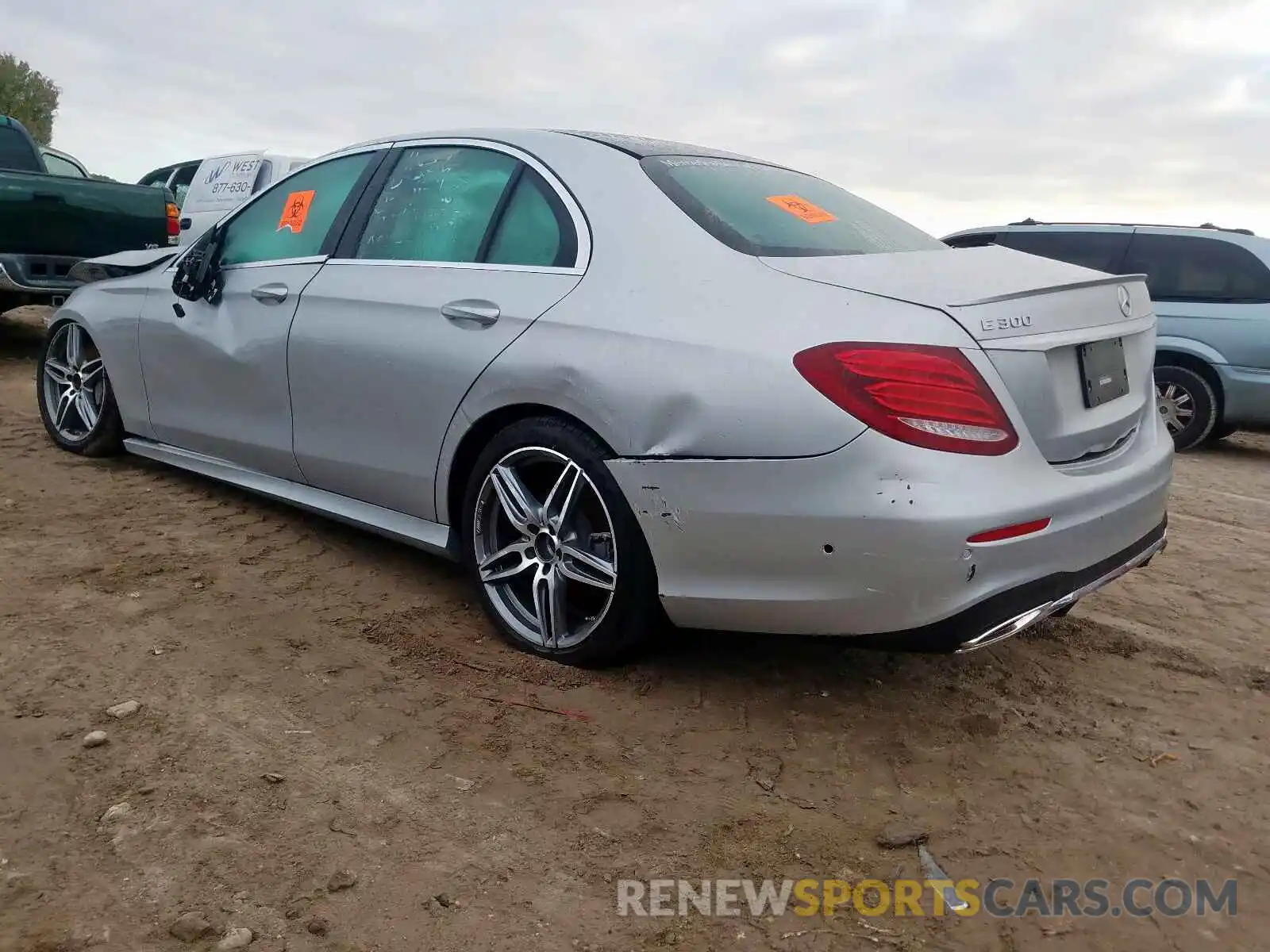 3 Photograph of a damaged car WDDZF4JB3KA583857 MERCEDES-BENZ E CLASS 2019