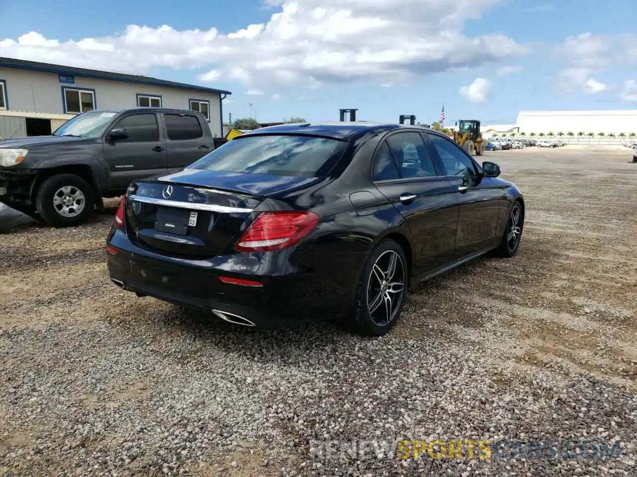 4 Photograph of a damaged car WDDZF4JB3KA594096 MERCEDES-BENZ E-CLASS 2019