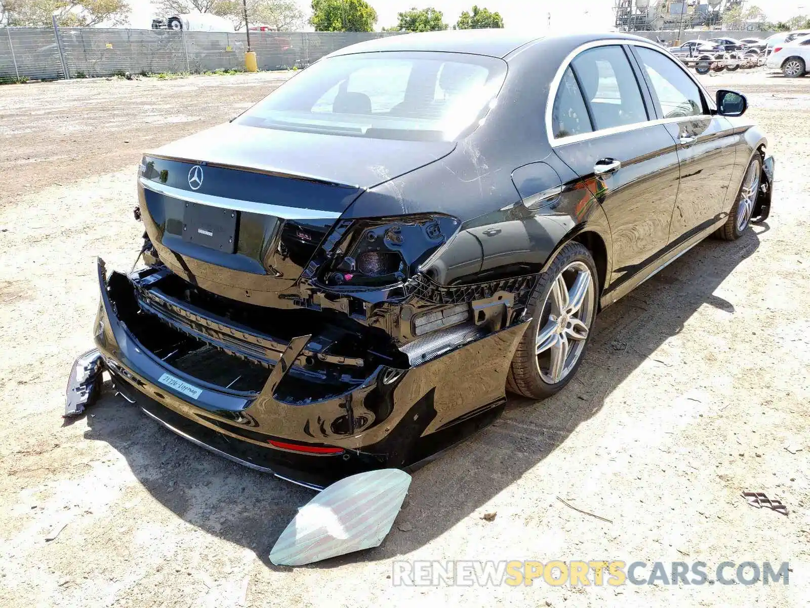 4 Фотография поврежденного автомобиля WDDZF4JB3KA606912 MERCEDES-BENZ E CLASS 2019