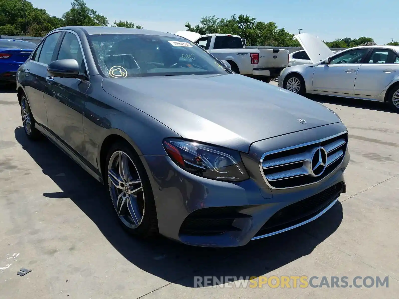 1 Photograph of a damaged car WDDZF4JB3KA608188 MERCEDES-BENZ E CLASS 2019