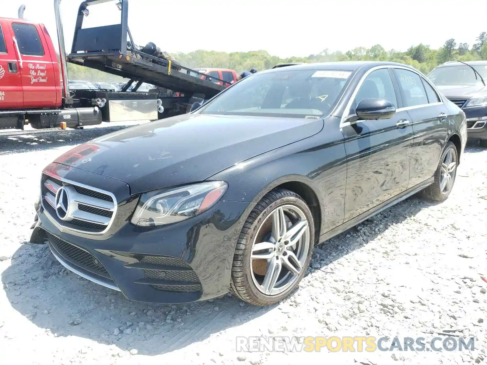 2 Photograph of a damaged car WDDZF4JB3KA614296 MERCEDES-BENZ E-CLASS 2019