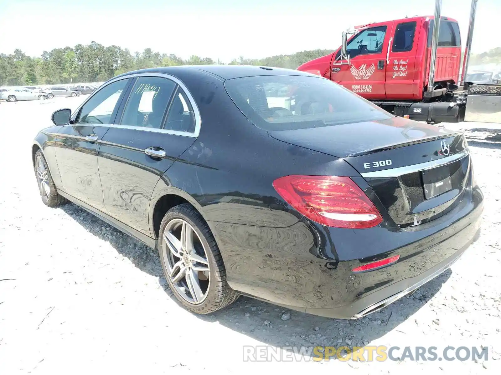 3 Photograph of a damaged car WDDZF4JB3KA614296 MERCEDES-BENZ E-CLASS 2019