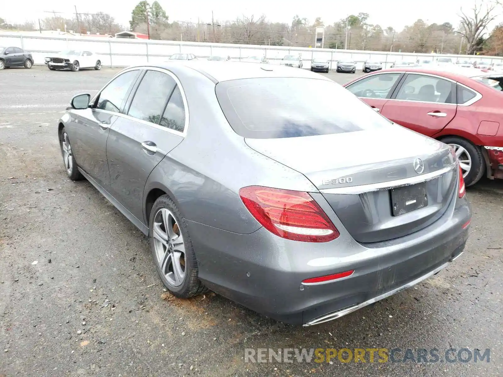 3 Photograph of a damaged car WDDZF4JB3KA625640 MERCEDES-BENZ E CLASS 2019