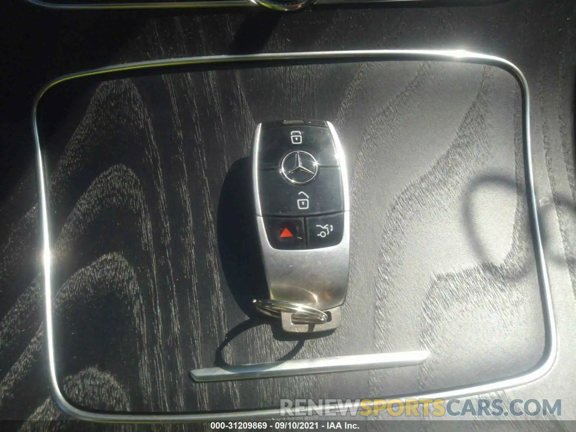 11 Photograph of a damaged car WDDZF4JB3KA662638 MERCEDES-BENZ E-CLASS 2019