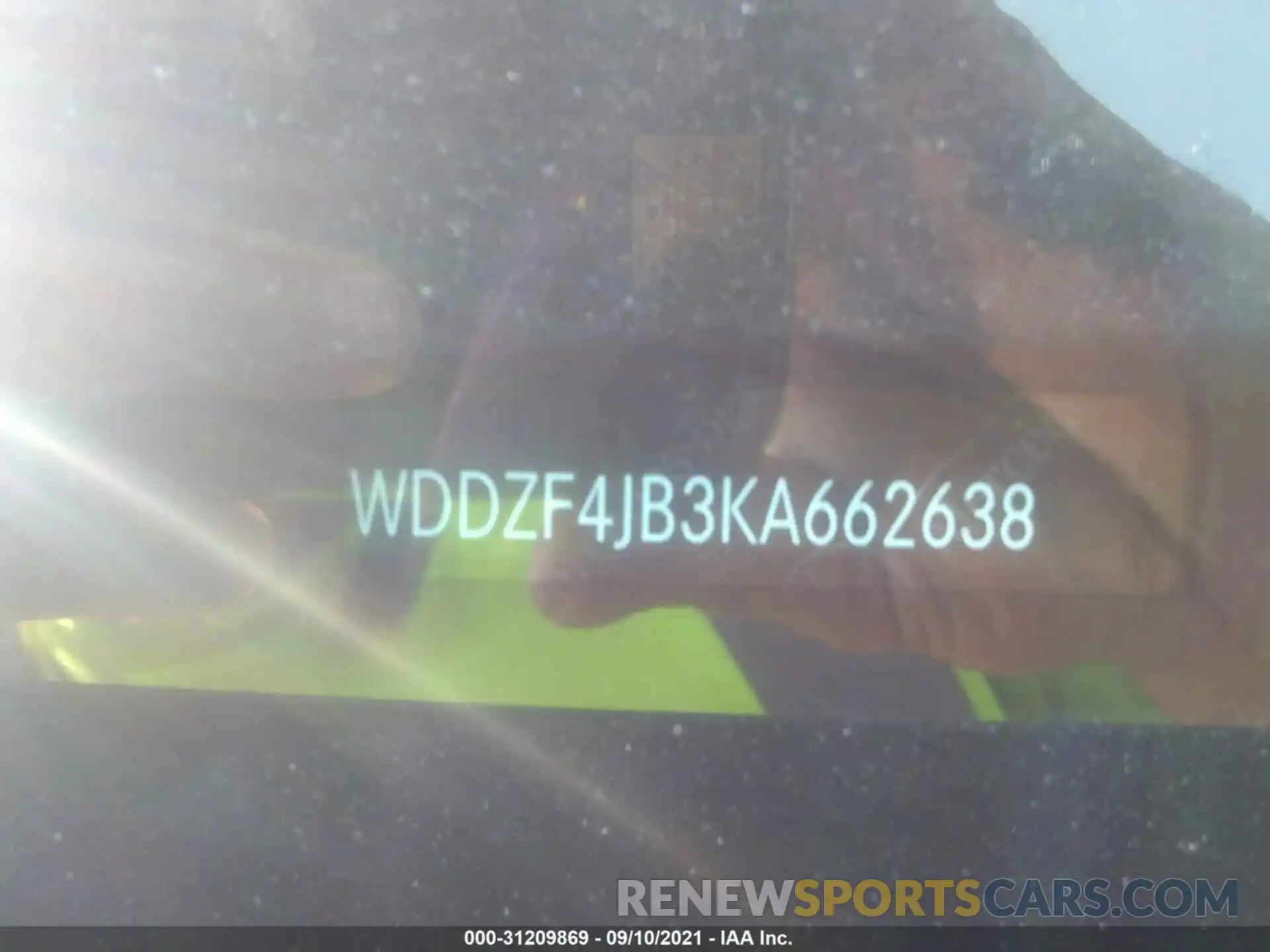 9 Photograph of a damaged car WDDZF4JB3KA662638 MERCEDES-BENZ E-CLASS 2019