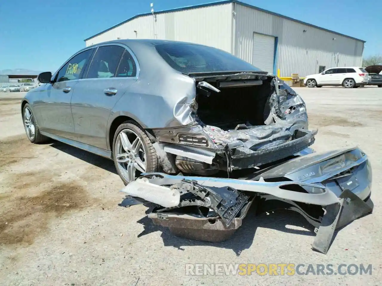 3 Photograph of a damaged car WDDZF4JB3KA684557 MERCEDES-BENZ E-CLASS 2019