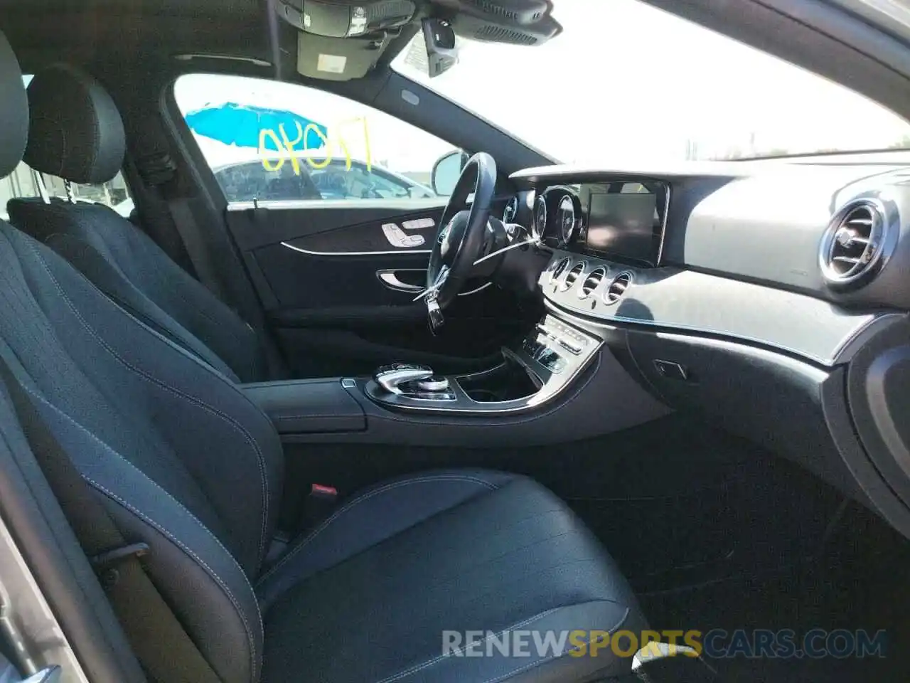 5 Photograph of a damaged car WDDZF4JB3KA684557 MERCEDES-BENZ E-CLASS 2019