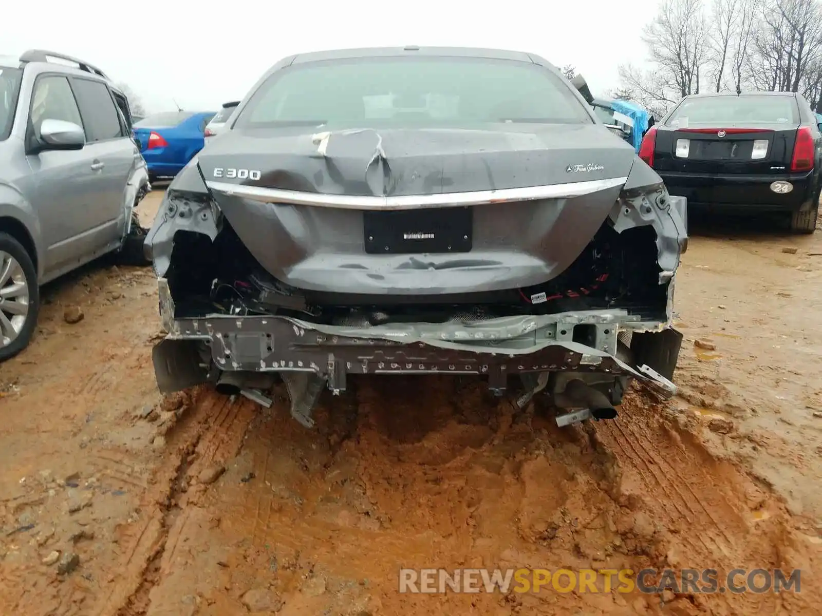 9 Photograph of a damaged car WDDZF4JB4KA491639 MERCEDES-BENZ E CLASS 2019