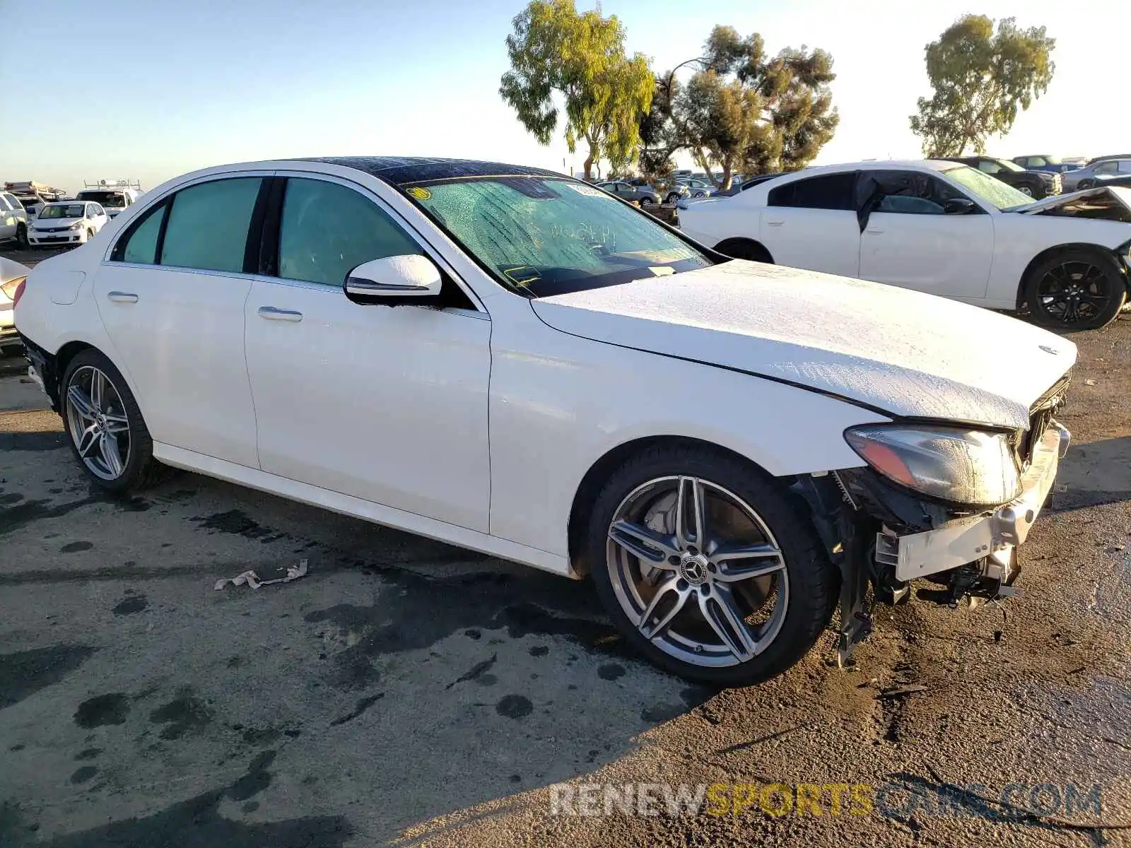 1 Photograph of a damaged car WDDZF4JB4KA514210 MERCEDES-BENZ E-CLASS 2019