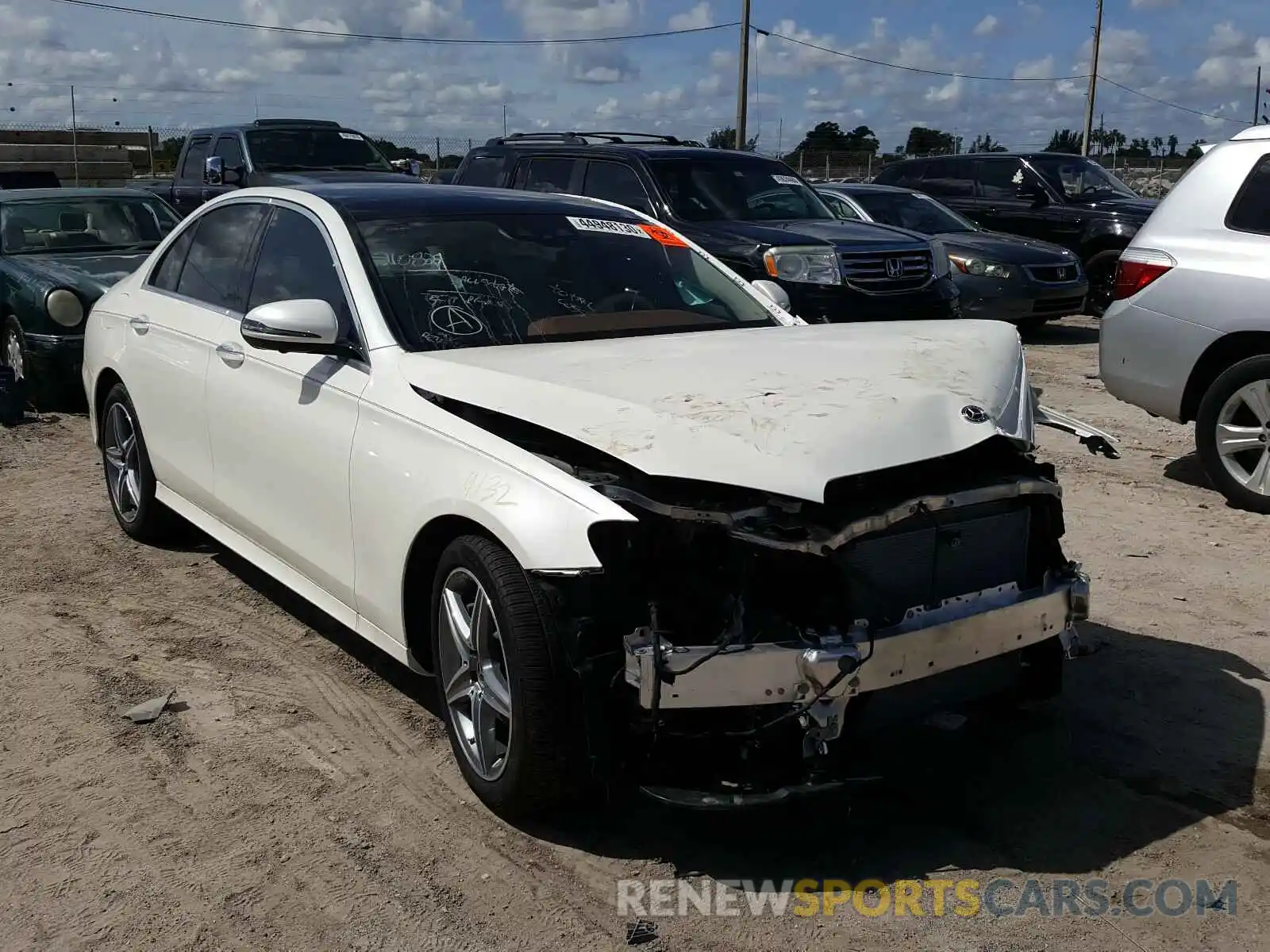 1 Photograph of a damaged car WDDZF4JB4KA561110 MERCEDES-BENZ E CLASS 2019