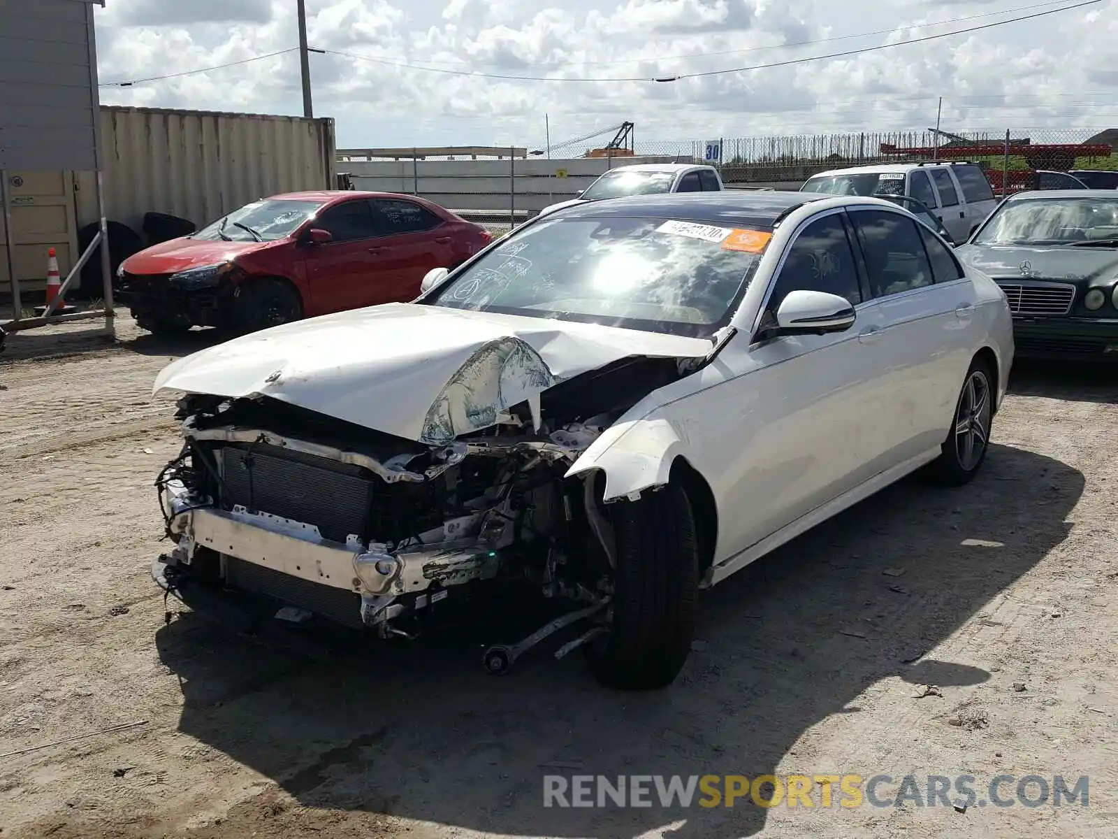 2 Photograph of a damaged car WDDZF4JB4KA561110 MERCEDES-BENZ E CLASS 2019