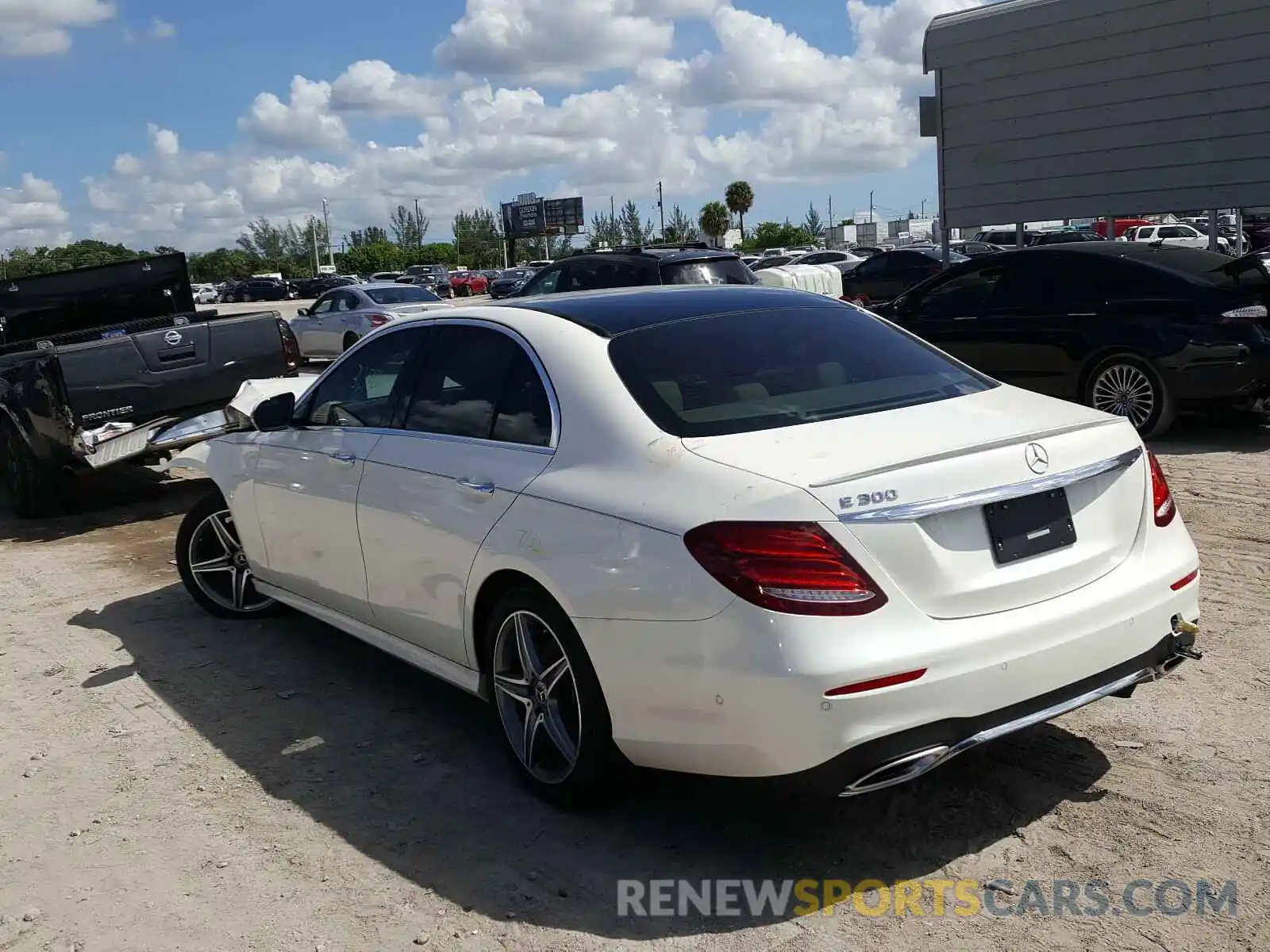 3 Photograph of a damaged car WDDZF4JB4KA561110 MERCEDES-BENZ E CLASS 2019