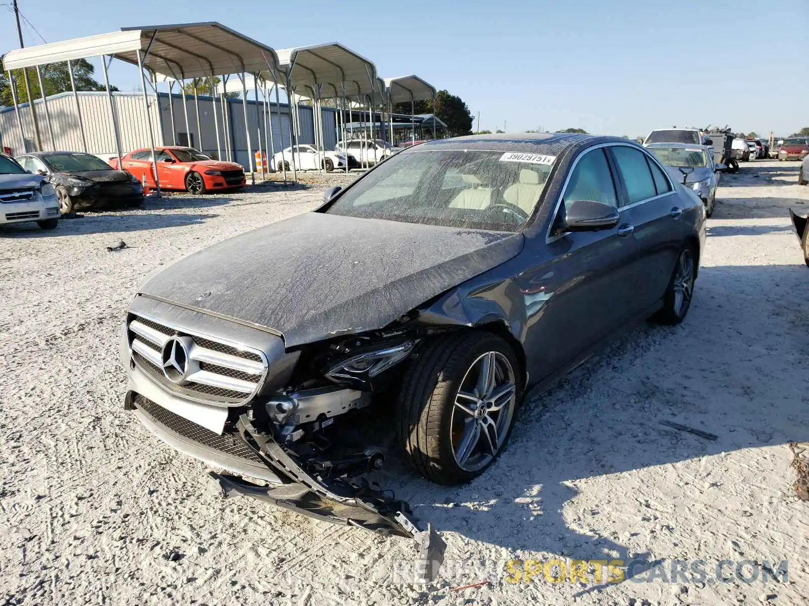 2 Фотография поврежденного автомобиля WDDZF4JB4KA565089 MERCEDES-BENZ E CLASS 2019