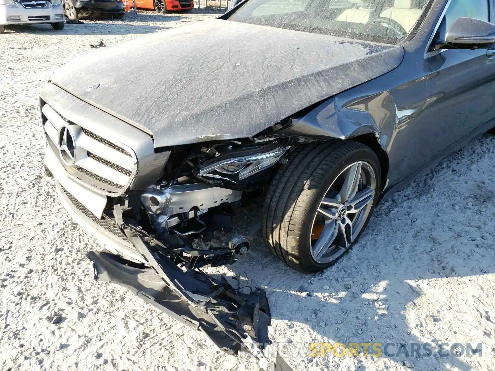9 Фотография поврежденного автомобиля WDDZF4JB4KA565089 MERCEDES-BENZ E CLASS 2019
