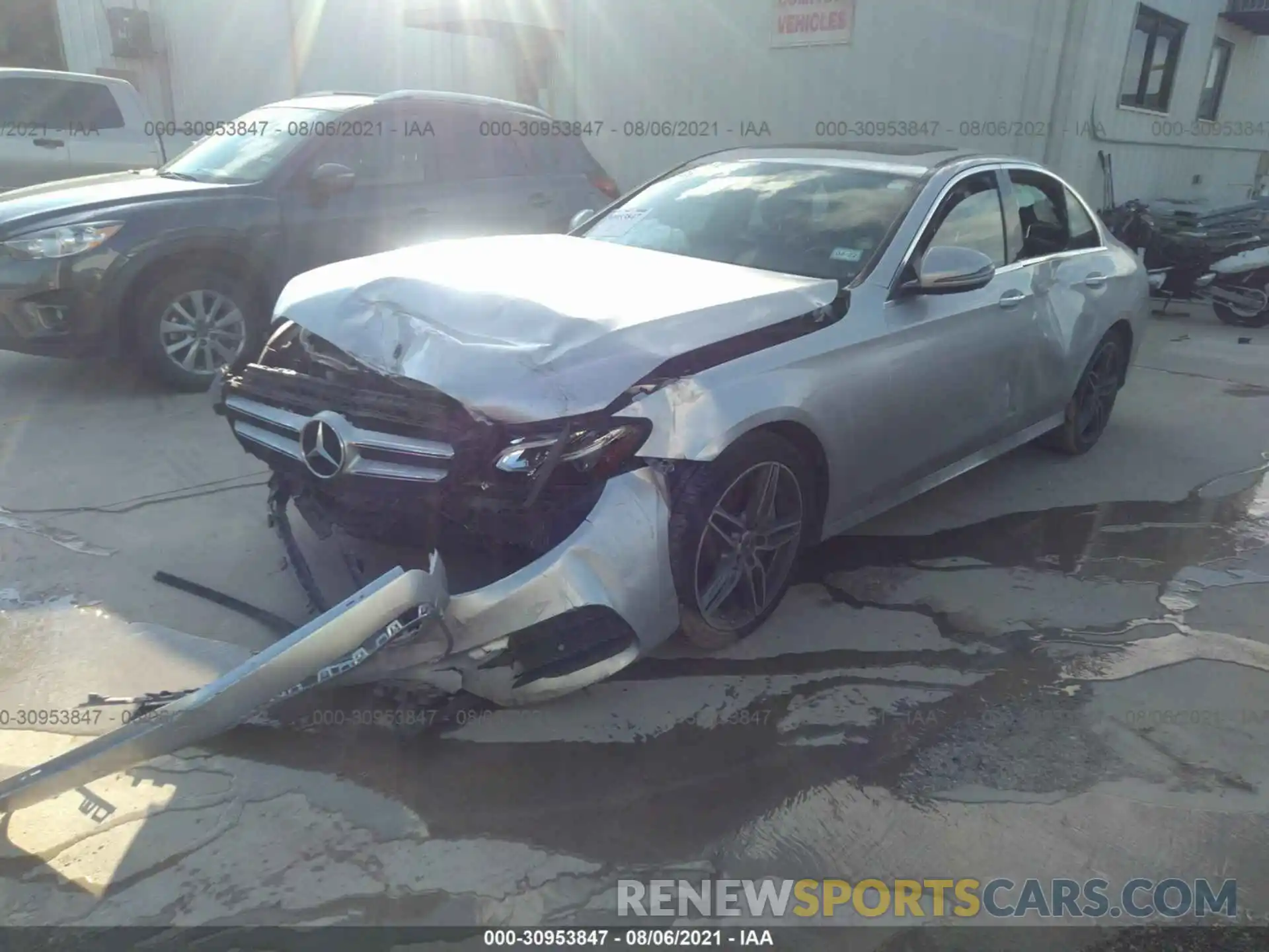 2 Photograph of a damaged car WDDZF4JB4KA571491 MERCEDES-BENZ E-CLASS 2019