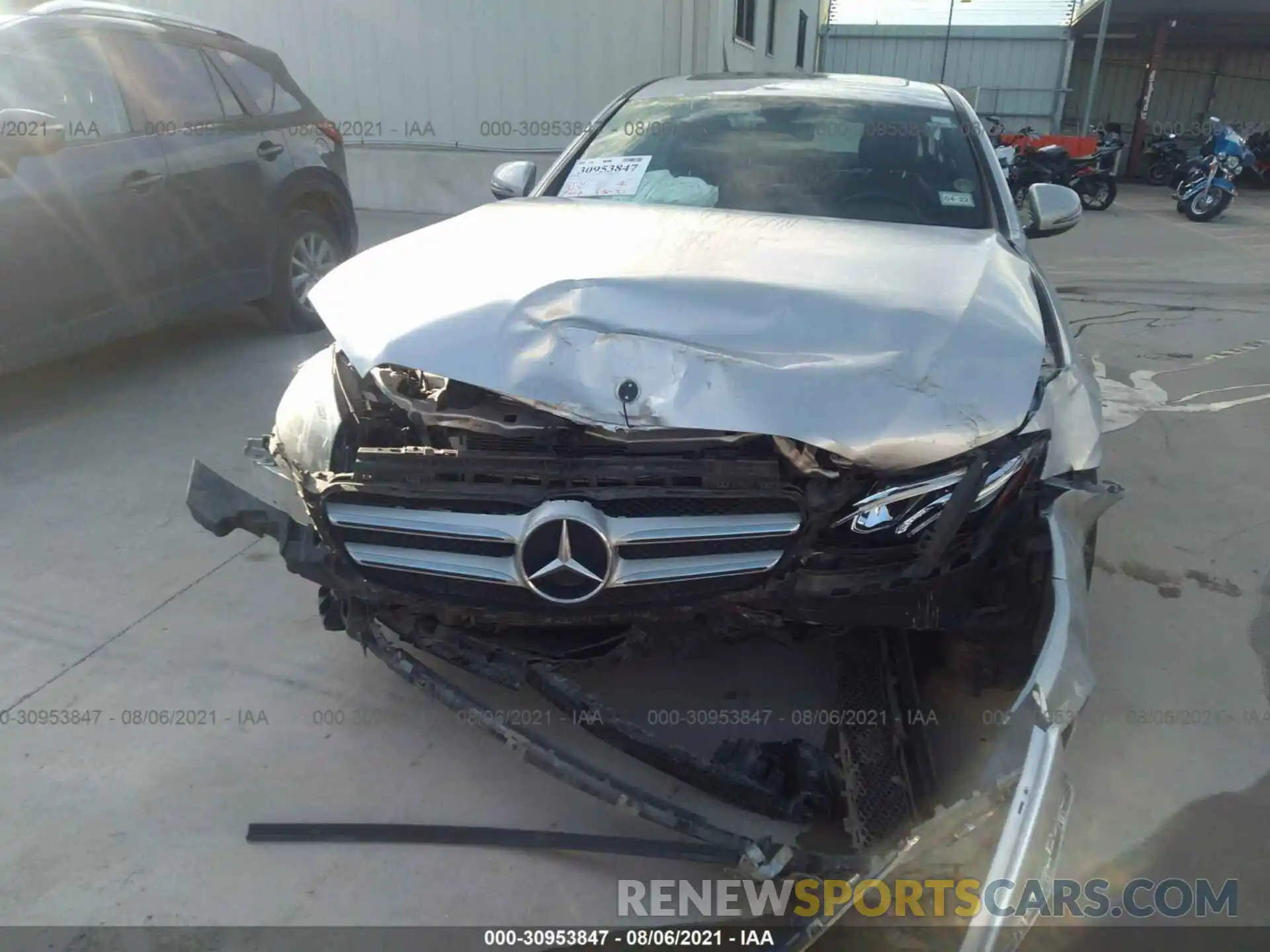 6 Photograph of a damaged car WDDZF4JB4KA571491 MERCEDES-BENZ E-CLASS 2019