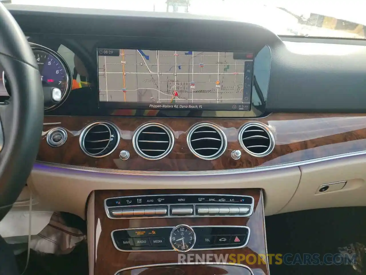 9 Фотография поврежденного автомобиля WDDZF4JB4KA592910 MERCEDES-BENZ E-CLASS 2019