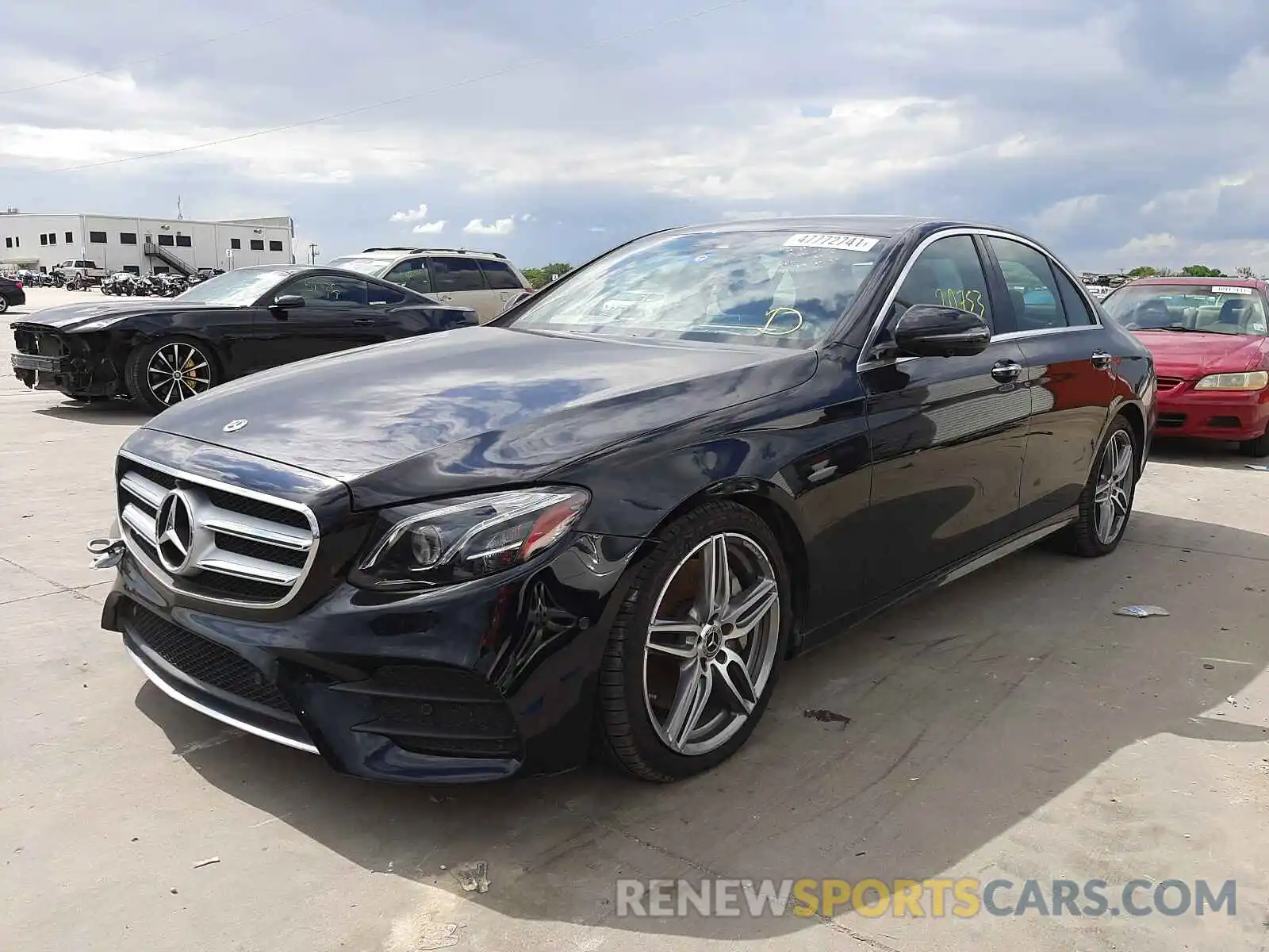 2 Photograph of a damaged car WDDZF4JB4KA601590 MERCEDES-BENZ E-CLASS 2019