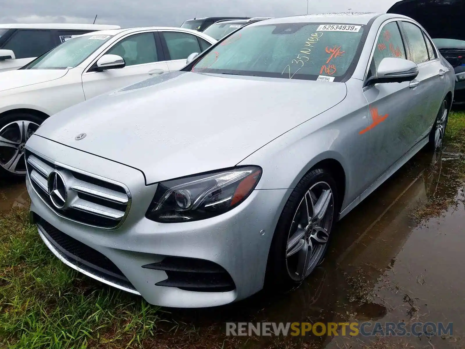 2 Photograph of a damaged car WDDZF4JB4KA667640 MERCEDES-BENZ E CLASS 2019