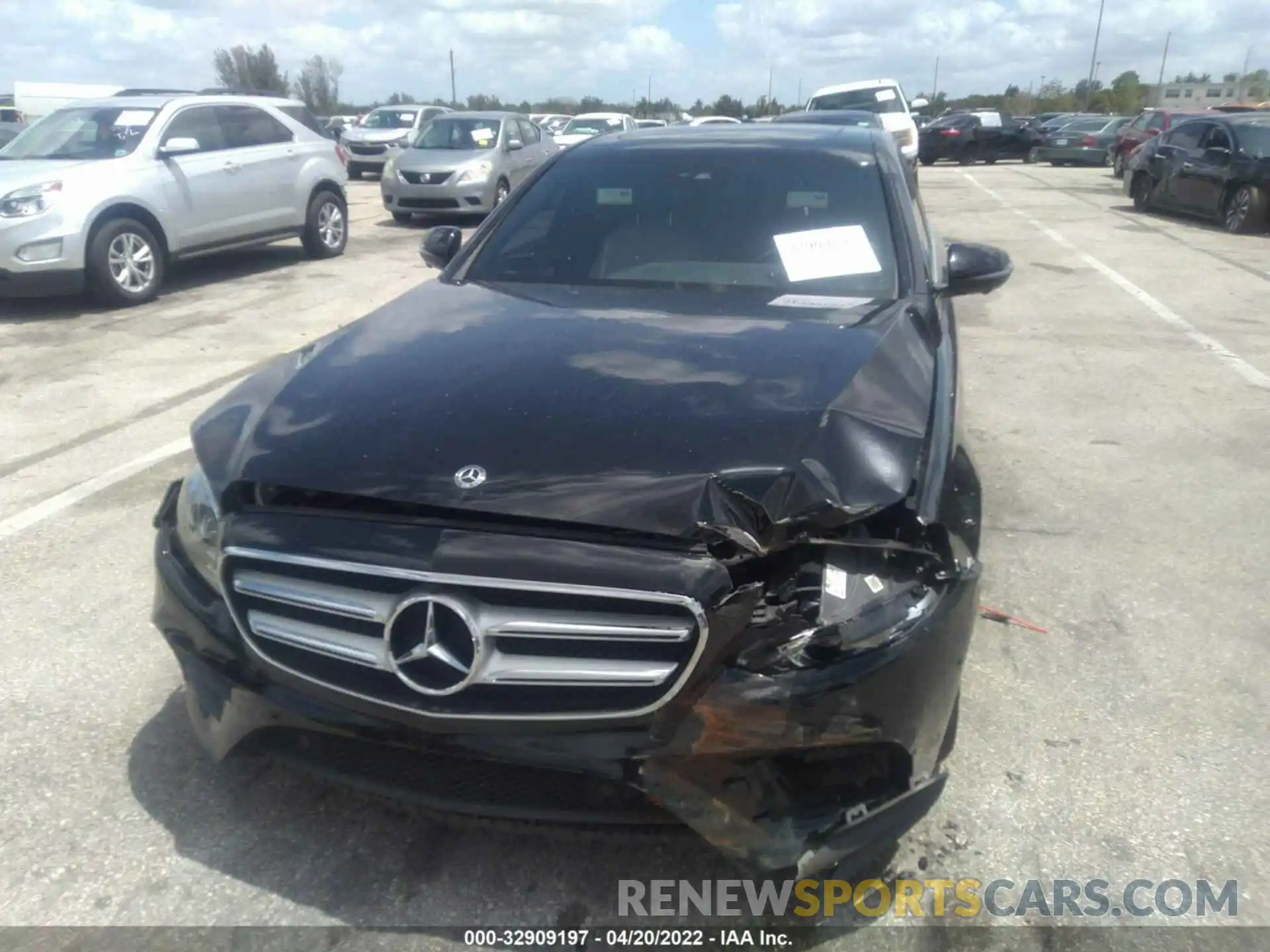 6 Photograph of a damaged car WDDZF4JB4KA678850 MERCEDES-BENZ E-CLASS 2019