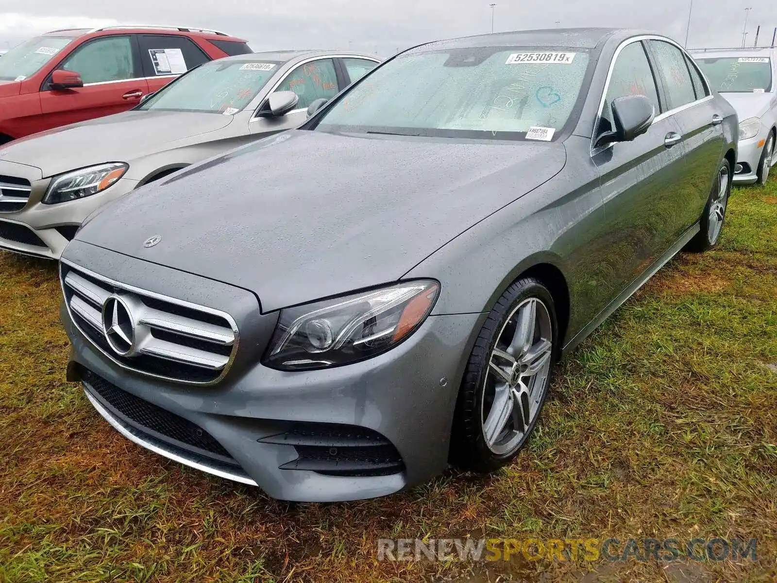 2 Photograph of a damaged car WDDZF4JB4KA687354 MERCEDES-BENZ E CLASS 2019