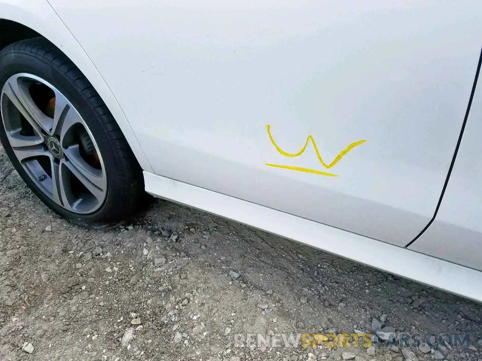 9 Photograph of a damaged car WDDZF4JB5KA517214 MERCEDES-BENZ E CLASS 2019