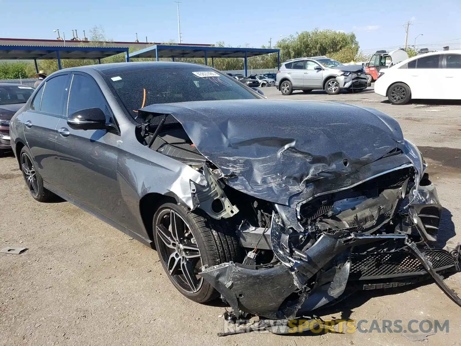 1 Photograph of a damaged car WDDZF4JB5KA526124 MERCEDES-BENZ E CLASS 2019