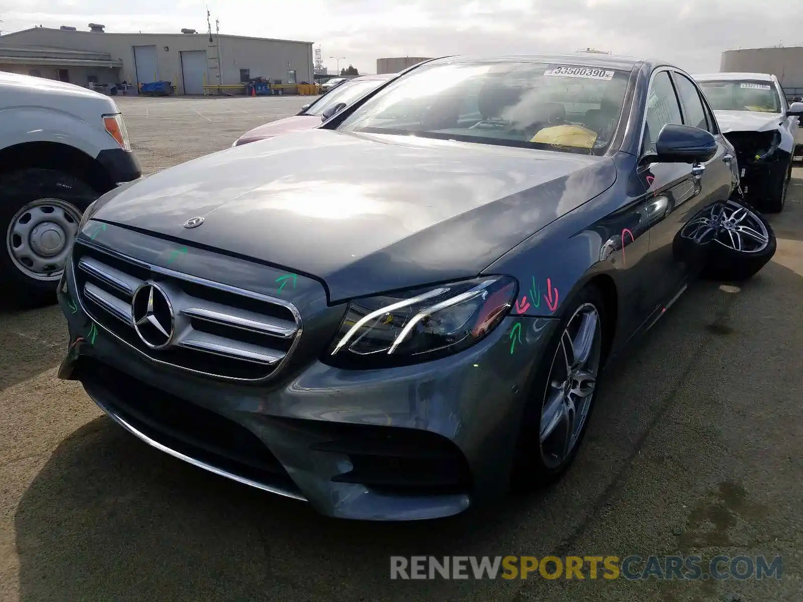 2 Photograph of a damaged car WDDZF4JB5KA551735 MERCEDES-BENZ E CLASS 2019