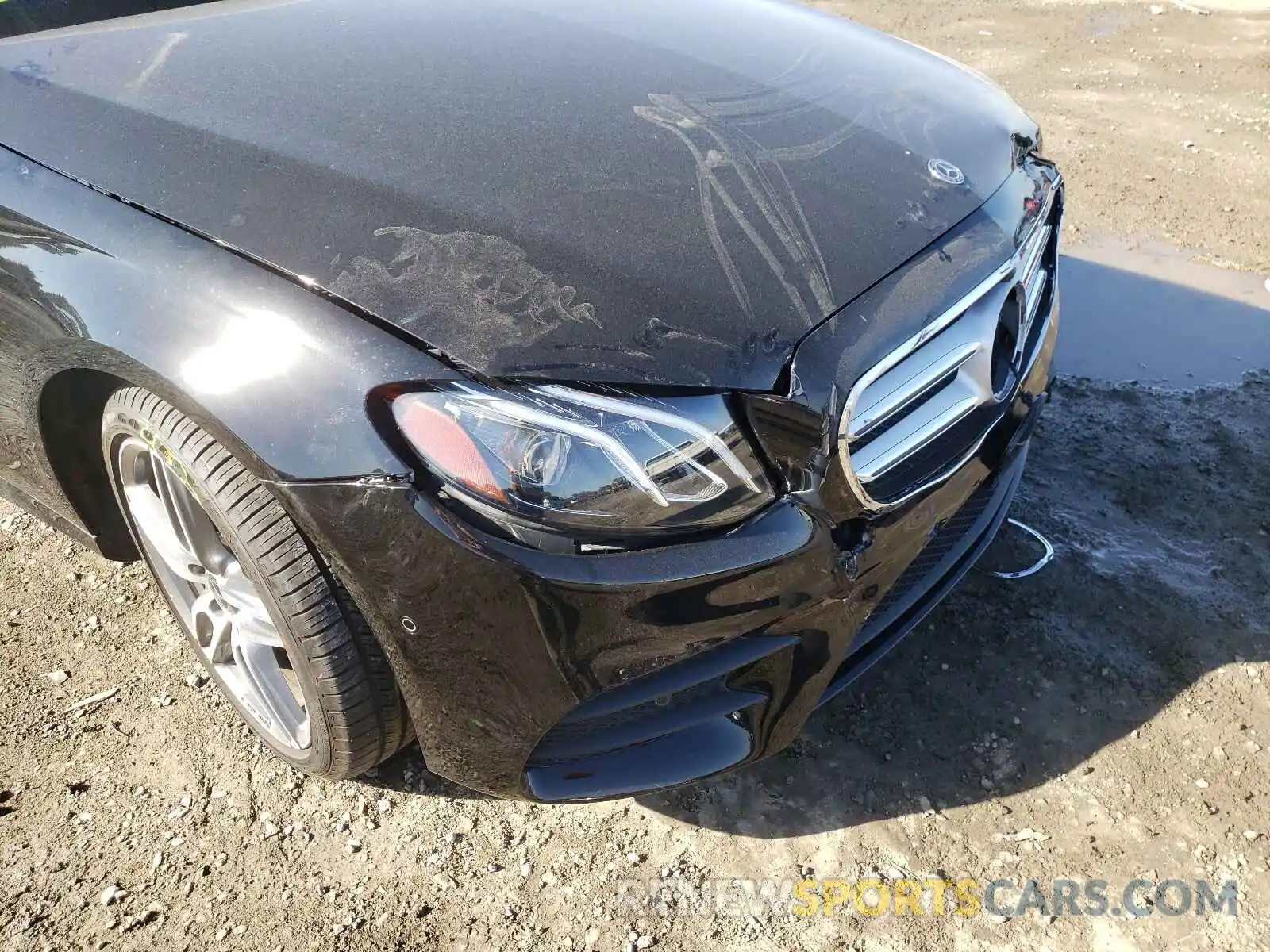 9 Photograph of a damaged car WDDZF4JB5KA579616 MERCEDES-BENZ E-CLASS 2019