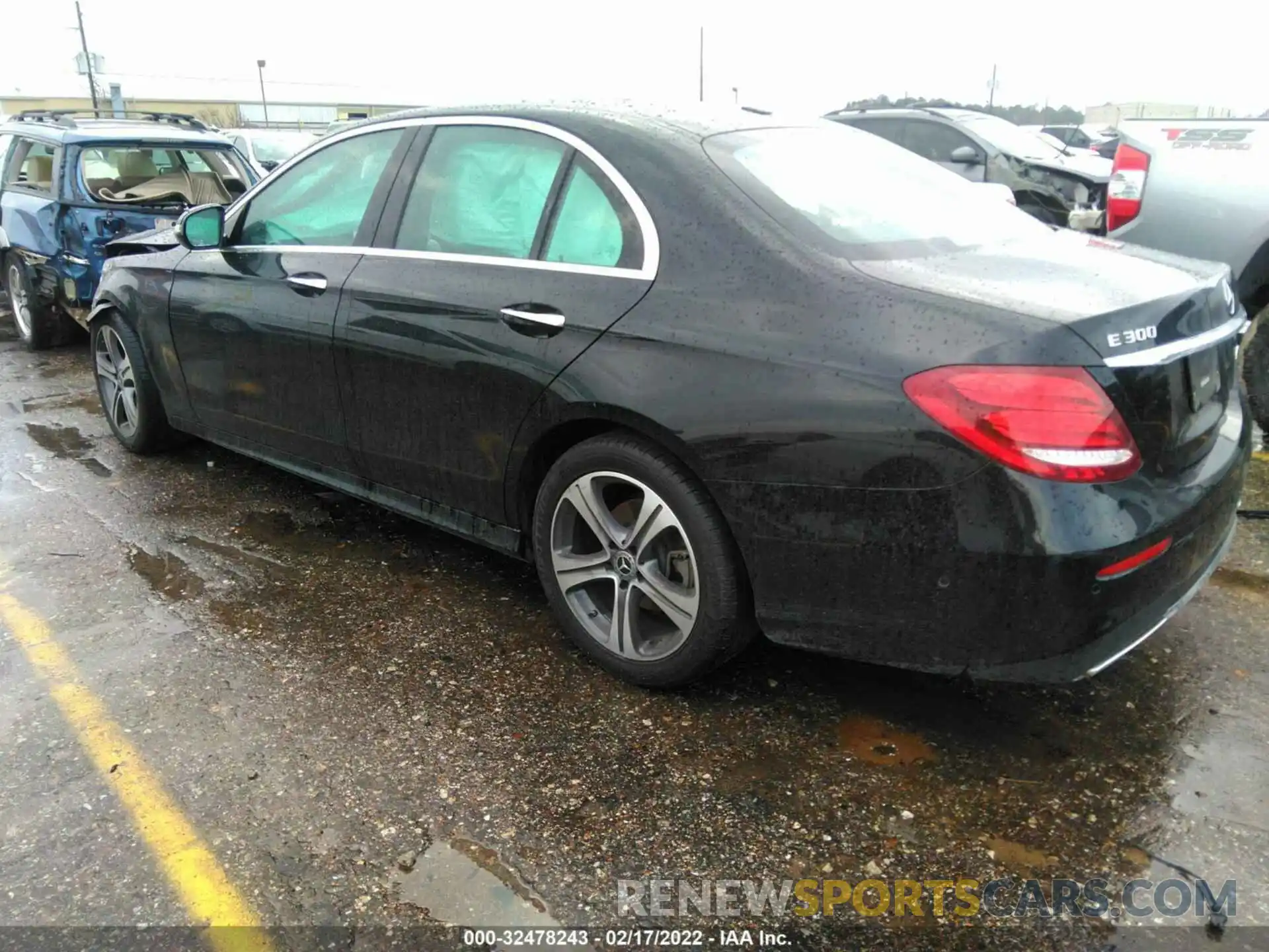 3 Photograph of a damaged car WDDZF4JB5KA587988 MERCEDES-BENZ E-CLASS 2019