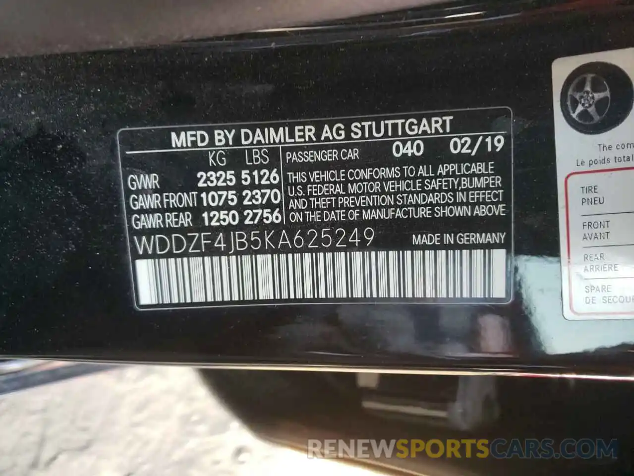 10 Photograph of a damaged car WDDZF4JB5KA625249 MERCEDES-BENZ E-CLASS 2019