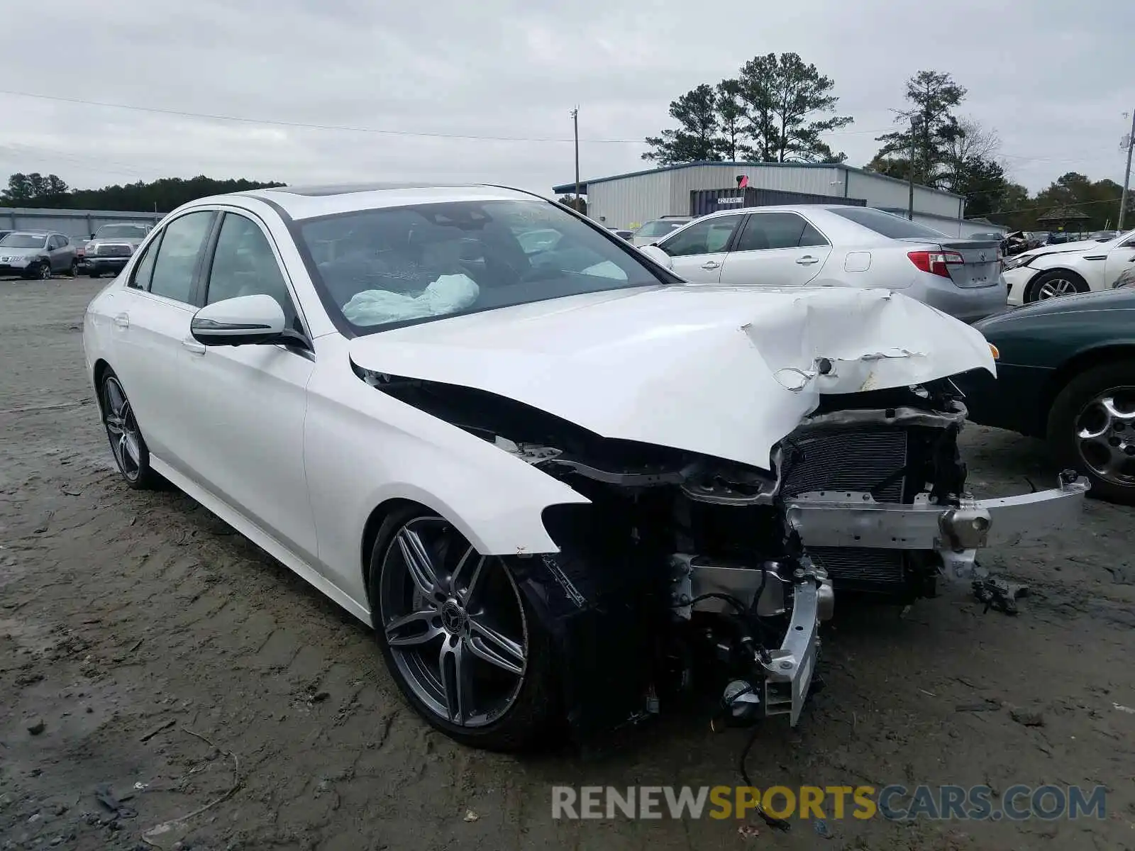 1 Photograph of a damaged car WDDZF4JB5KA680672 MERCEDES-BENZ E CLASS 2019