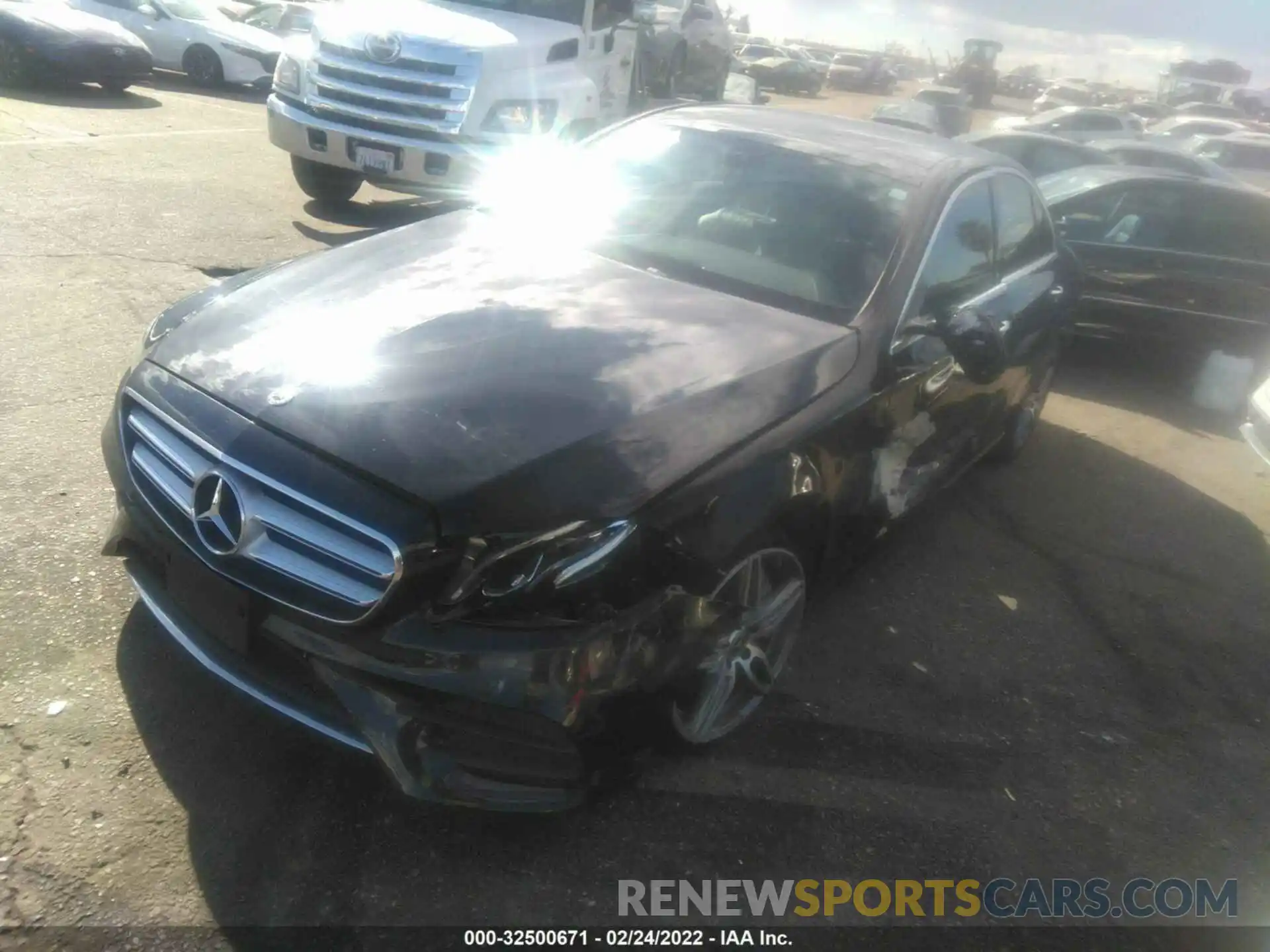 2 Photograph of a damaged car WDDZF4JB5KA682194 MERCEDES-BENZ E-CLASS 2019