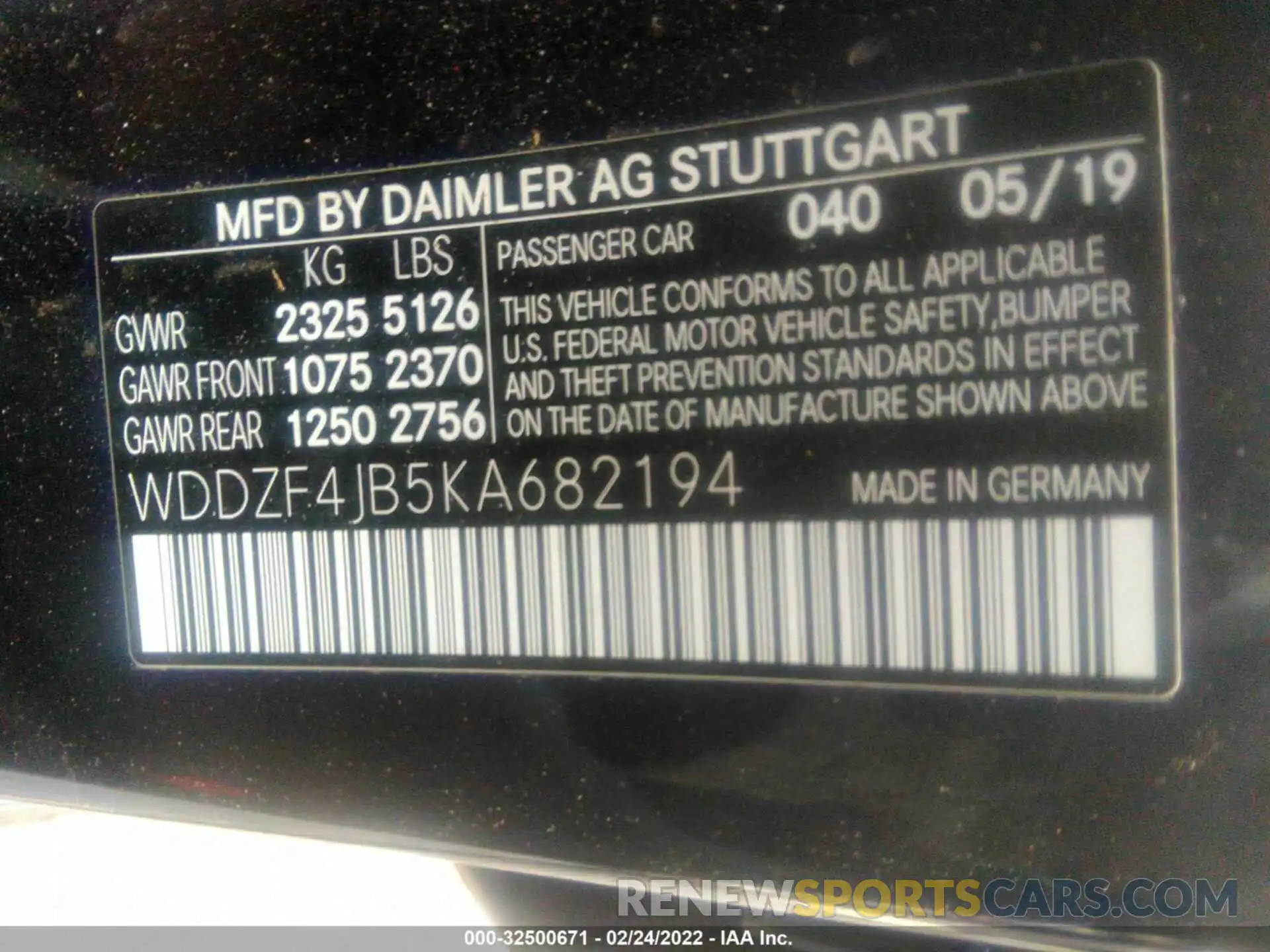 9 Photograph of a damaged car WDDZF4JB5KA682194 MERCEDES-BENZ E-CLASS 2019