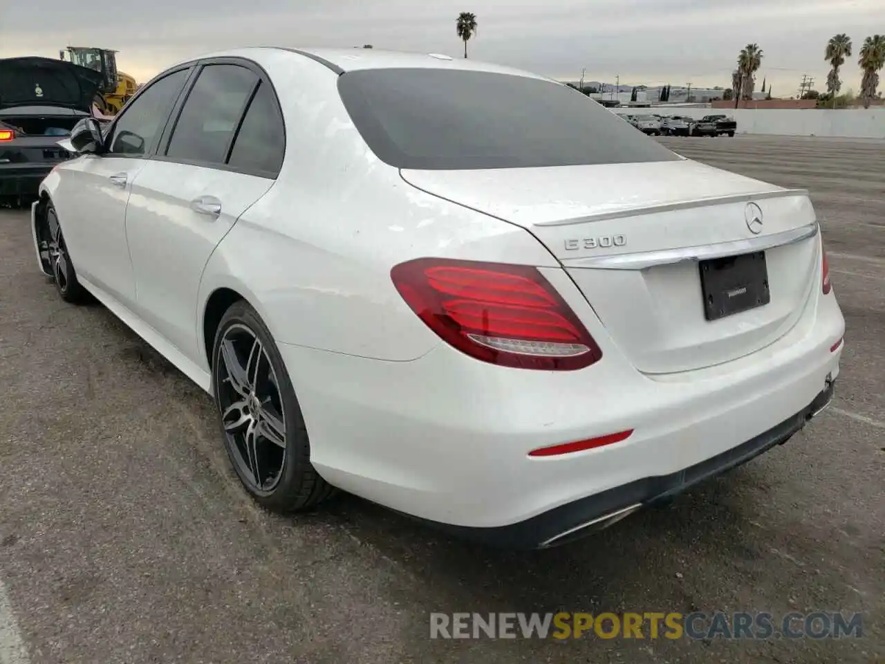 3 Photograph of a damaged car WDDZF4JB6KA505797 MERCEDES-BENZ E-CLASS 2019