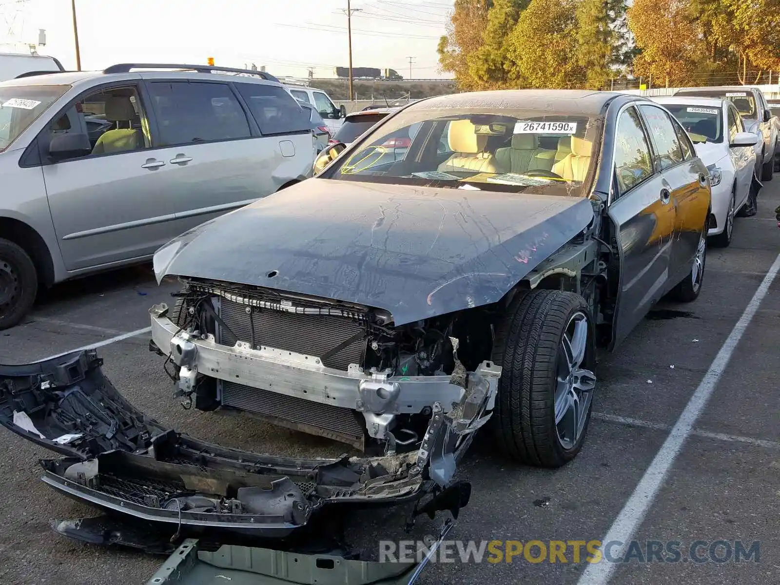 2 Photograph of a damaged car WDDZF4JB6KA506075 MERCEDES-BENZ E CLASS 2019