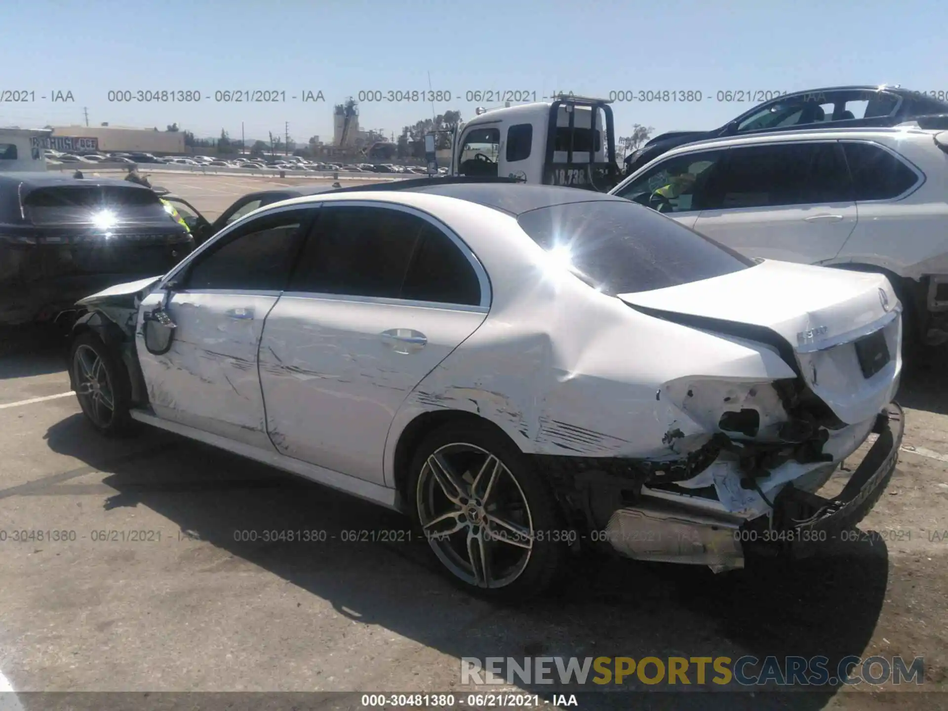 3 Photograph of a damaged car WDDZF4JB6KA506531 MERCEDES-BENZ E-CLASS 2019