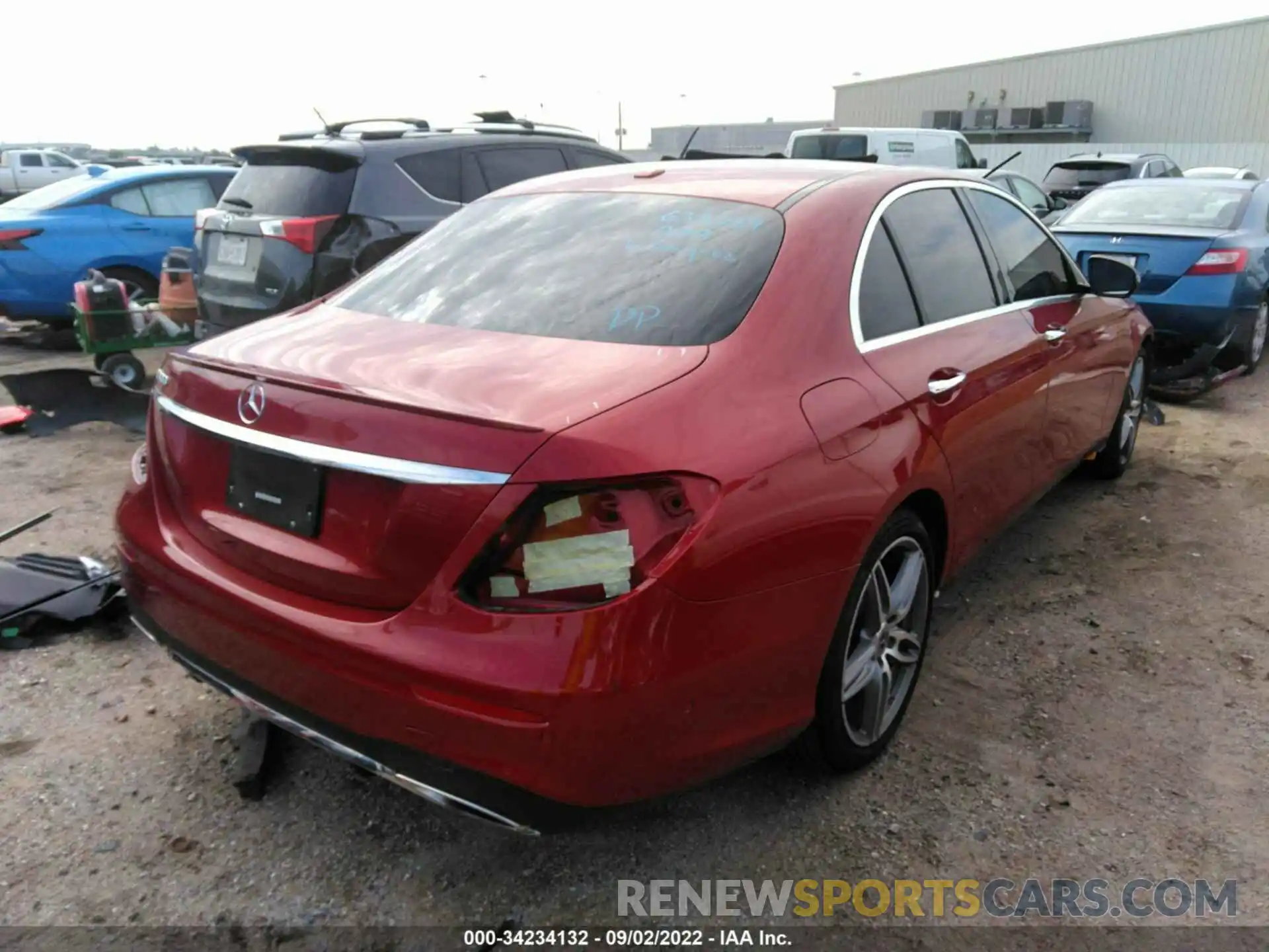 4 Photograph of a damaged car WDDZF4JB6KA508974 MERCEDES-BENZ E-CLASS 2019