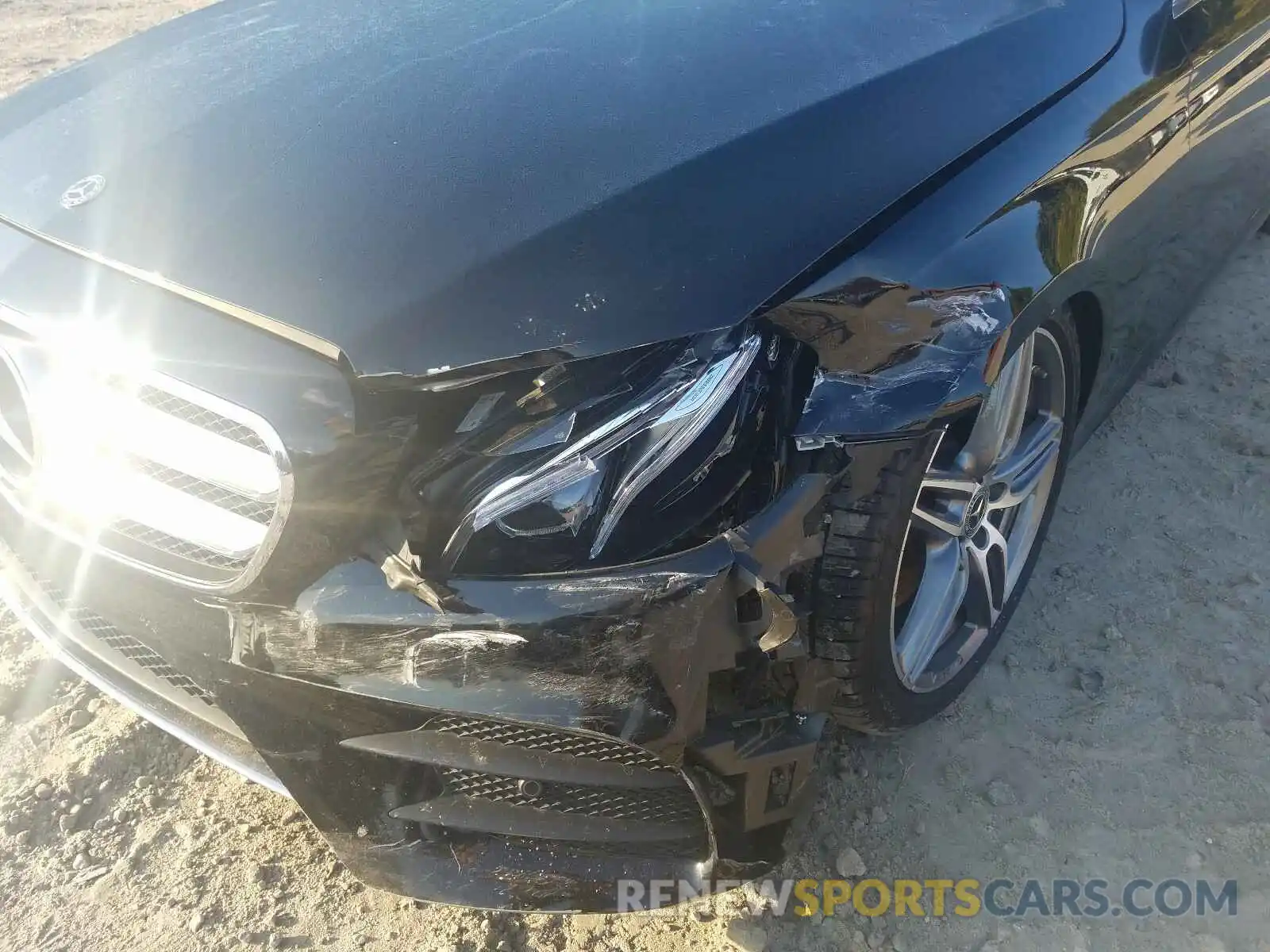 9 Photograph of a damaged car WDDZF4JB6KA513186 MERCEDES-BENZ E CLASS 2019