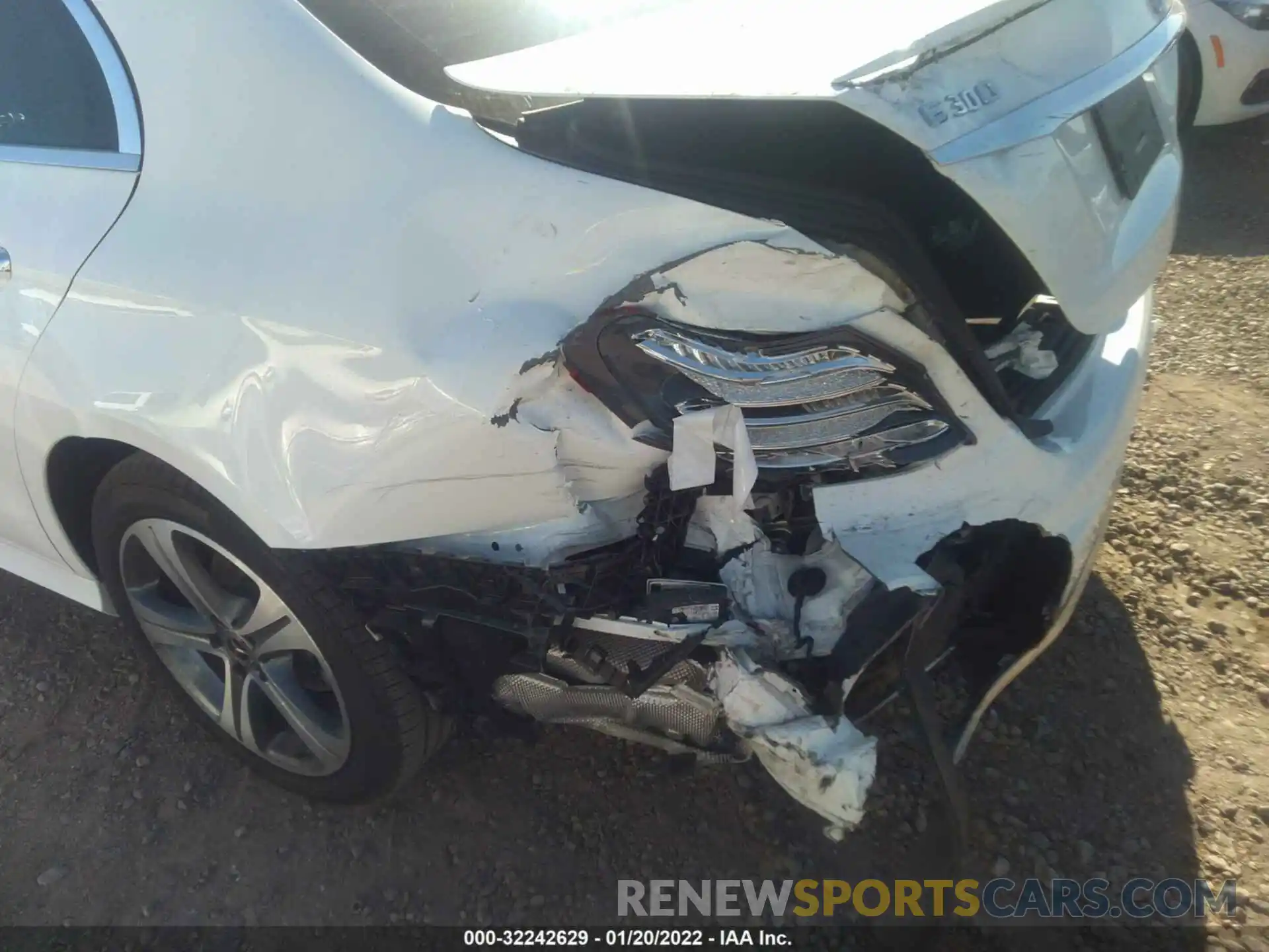 6 Photograph of a damaged car WDDZF4JB6KA551243 MERCEDES-BENZ E-CLASS 2019