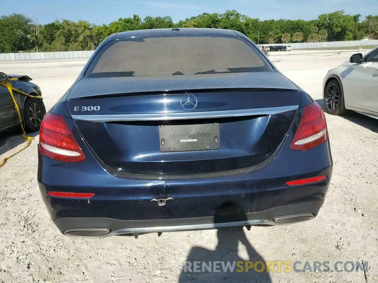 6 Photograph of a damaged car WDDZF4JB6KA577390 MERCEDES-BENZ E-CLASS 2019