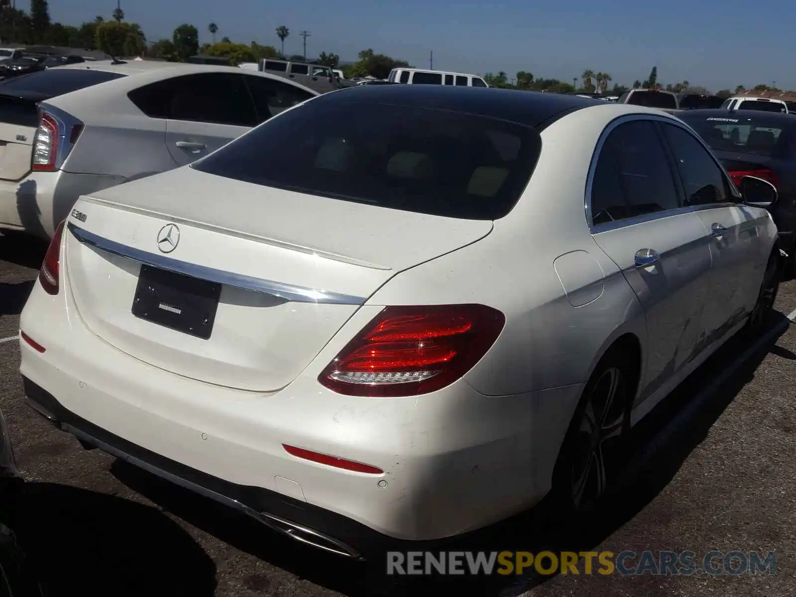 4 Photograph of a damaged car WDDZF4JB6KA594917 MERCEDES-BENZ E CLASS 2019