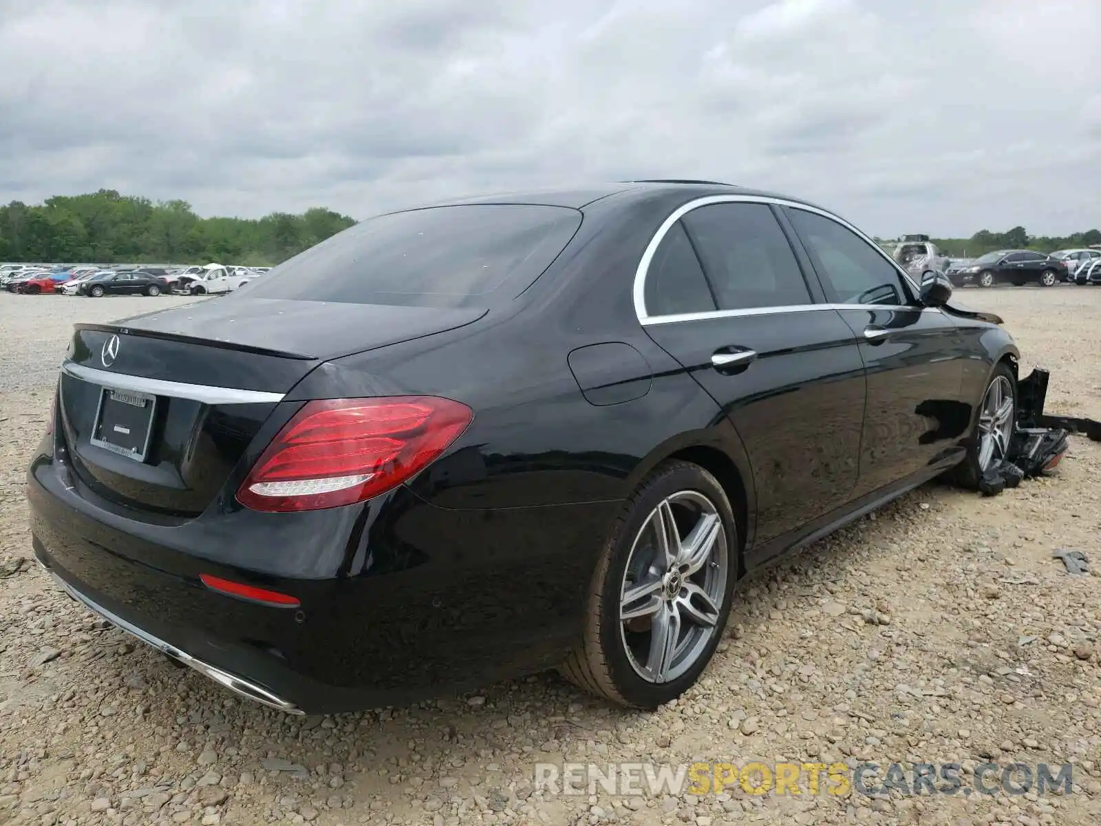 4 Photograph of a damaged car WDDZF4JB6KA675481 MERCEDES-BENZ E CLASS 2019