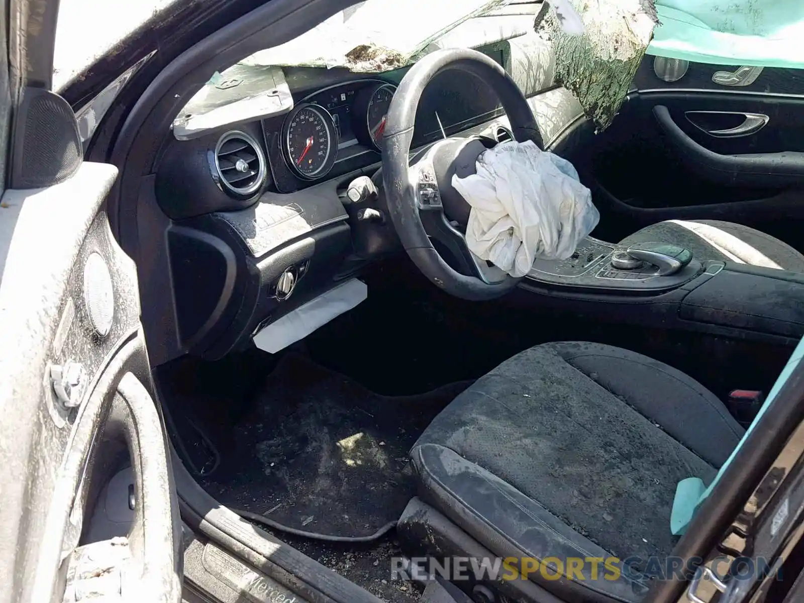 9 Photograph of a damaged car WDDZF4JB7KA488007 MERCEDES-BENZ E CLASS 2019