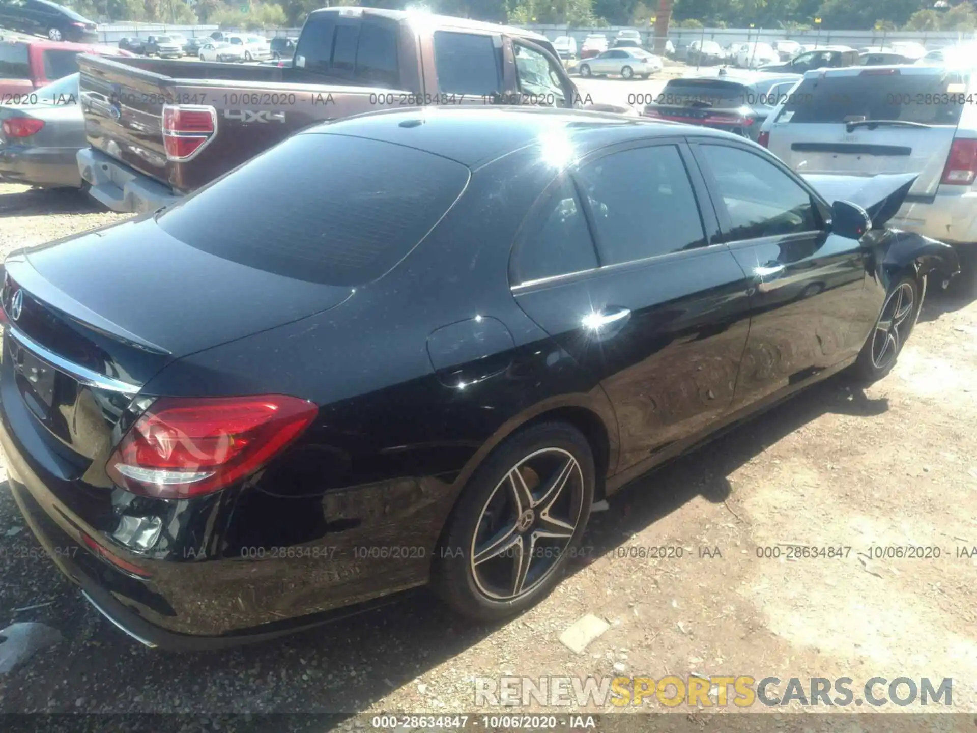 4 Photograph of a damaged car WDDZF4JB7KA518431 MERCEDES-BENZ E-CLASS 2019