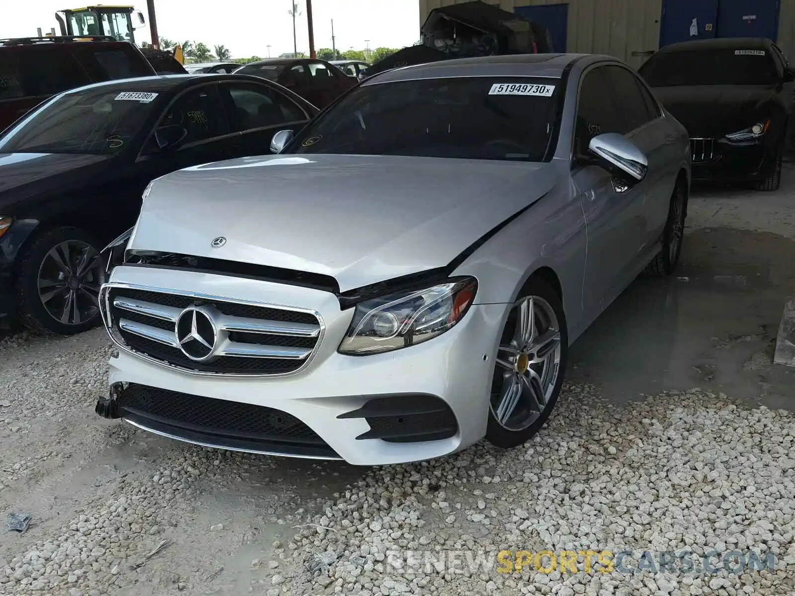 2 Photograph of a damaged car WDDZF4JB7KA518509 MERCEDES-BENZ E CLASS 2019