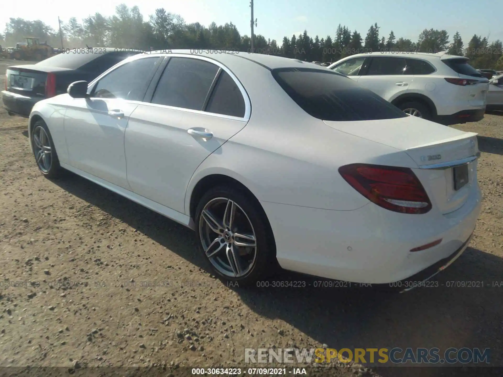 3 Photograph of a damaged car WDDZF4JB7KA518946 MERCEDES-BENZ E-CLASS 2019