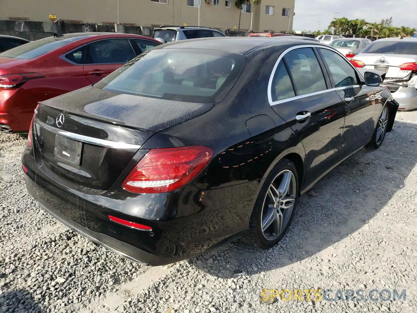 4 Photograph of a damaged car WDDZF4JB7KA521250 MERCEDES-BENZ E CLASS 2019